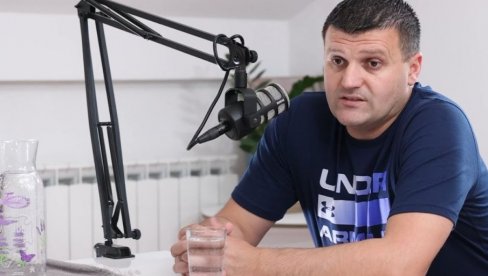 ТРЕНЕР РАДНИЧКОГ СЕ ОГЛАСИО НАКОН СРАМОТЕ: Ево ко је направио грешку због које бруји цела Србија