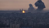 IZRAELSKE BOMBE UBILE 6 DECE: U izraelskom vazdušnom napadu na Rafu