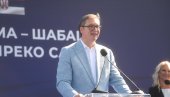 ZAŠTO SU BLOKADERI LAGALI DA JE VUČIĆ PUCAO U SOPSTVENI NAROD? To je bio jedini način da ga spreče da priča o radu i rezultatima