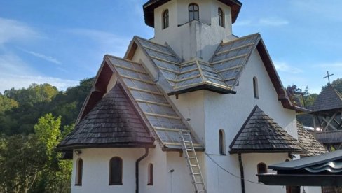 NOV KROV SOKOLSKOJ LEPOTICI: Uređenje bogomolje u Soko gradu, zadužbine vladike Lavrentija (FOTO)