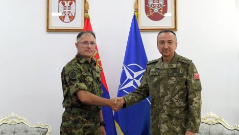 ISTAKNUT ZNAČAJ SARADNJE: Novi komandant KFOR-a u poseti generalu Mojsiloviću (FOTO)