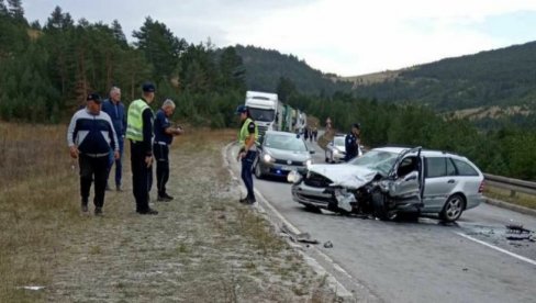 DVOJE POGINULIH DNEVNO: Četvrtina svih saobraćajnih nezgoda dogodi se od jula do septembra, najčešće u jutarnjim i noćnim časovima