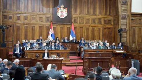СУТРА НАСТАВАК КОНСТИТУТИВНЕ СЕДНИЦЕ СКУПШТИНЕ СРБИЈЕ: Бира се председник парламента