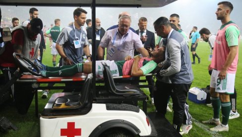 JEZIVO: Lekari saopštili stanje nesrećnog fudbalera koji je povređen na prekinutom derbiju Panatinaikos  - Olimpijakos