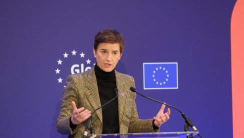 БРНАБИЋ: Оно што у изборној кампањи доживљава Вучић није виђено нигде у свету БРНАБИЋ: Оно што у изборној кампањи доживљава Вучић није виђено нигде у свету