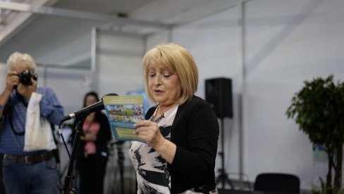 ЗА ТАЛЕНТОВАНУ ДЕЦУ МОРА ДА ЧУЈЕ ЦЕЛА СРБИЈА: Додељене награде основцима за најбоље радове на конкурсу Љубивоје Ршумовић ЗА ТАЛЕНТОВАНУ ДЕЦУ МОРА ДА ЧУЈЕ ЦЕЛА СРБИЈА: Додељене награде основцима за најбоље радове на конкурсу Љубивоје Ршумовић
