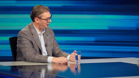УДРИ ПО ВУЧИЋУ, УДРИ ПО ЛИСТИ СРБИЈА НЕ СМЕ ДА СТАНЕ: Председник о централној идеји овогодишње кампање коју врши опозиција УДРИ ПО ВУЧИЋУ, УДРИ ПО ЛИСТИ СРБИЈА НЕ СМЕ ДА СТАНЕ: Председник о централној идеји овогодишње кампање коју врши опозиција