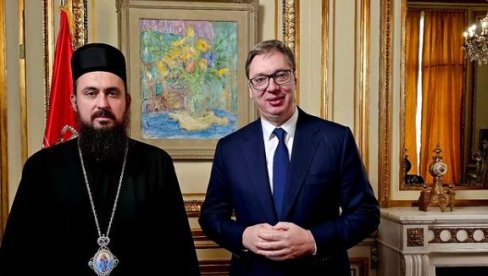 PREDSEDNIK VUČIĆ U PARIZU SA EPISKOPOM JUSTINOM: Razgovarali o zajedničkom delovanju crkve i države na okupljanju naroda (FOTO)