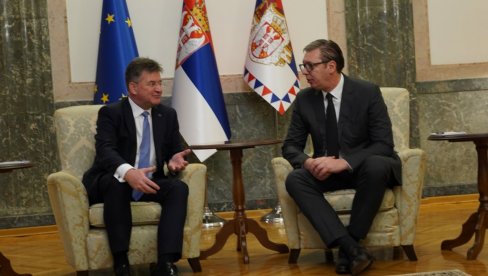 VAŽAN SUSRET: Predsednik Vučić danas sa Lajčakom u Beogradu