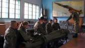 ПОГЛЕДАЈТЕ – ЧУВАРИ НЕБА СРБИЈЕ: Специјалистичка обука војника у Центру за обуку РВ и ПВО Министарство одбране (ФОТО)