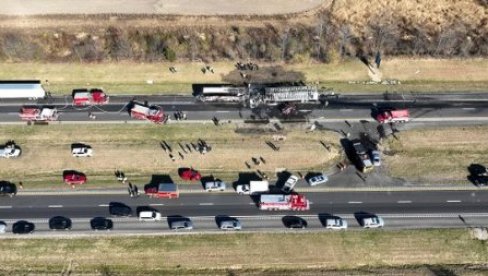 DETALJI STRAVIČNE NESREĆE U OHAJU: Kamion se zakucao u školski autobus, među žrtvama i tinejdžeri (FOTO/VIDEO)