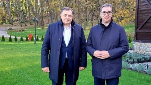 VUČIĆ NA JUTARNJEM SASTANKU SA DODIKOM: Razgovori o važnim temama, u planu izgradnja memorijalnih centara posvećenih jasenovačkim žrtvama