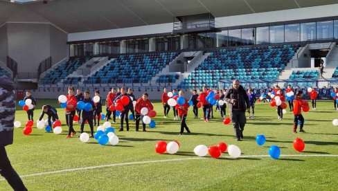 VELIČANSTVENO: Pogledajte kako izgleda fudbalska lepotica u Zaječaru (FOTO/VIDEO)