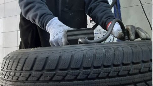 PROVERITE KAKVE SU VAM GUME NA AUTOMOBILU: Jedna stvar može da vam proguta gorivo, a da niste ni svesni