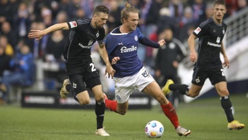 SEDMA SREĆA ZA HSV: Slavni nemački klub se konačno vraća u Bundesligu