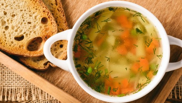 ПО БАКИНОМ РЕЦЕПТУ: Спремите супу, ништа боље не греје током хладних дана