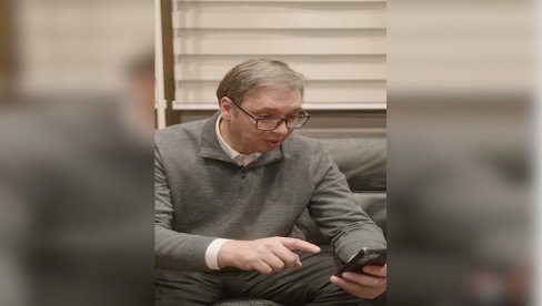 ВУЧИЋ ПОЗВАО ГРАЂАНЕ: Погледајте зашто Србија не сме да стане (ВИДЕО) ВУЧИЋ ПОЗВАО ГРАЂАНЕ: Погледајте зашто Србија не сме да стане (ВИДЕО)