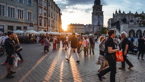 АЛАРМАНТАН ПАД БРОЈА СТАНОВНИКА У СРБИЈИ: За 10 година скоро пола милиона мање људи