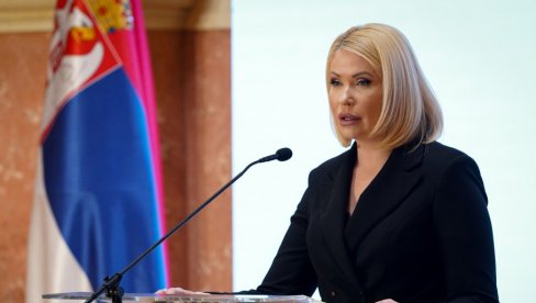 NAPADNUTA SANDRA BOŽIĆ: Blokaderka je čupala i grebala po licu