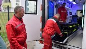 ПОВРЕЂЕНА ЧЕТИРИ МУШКАРЦА: У судару камиона и комбија на ауто-путу Нови Сад -Београд, код Ковиљске петље
