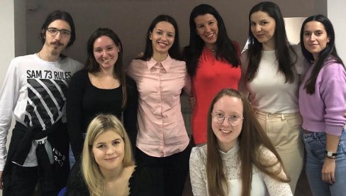 КАДАР ДА БУДЕМ КАДАР: Саветовање Центра за развој каријере Универзитета у Београду КАДАР ДА БУДЕМ КАДАР: Саветовање Центра за развој каријере Универзитета у Београду