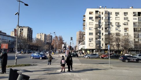 NOVOSAĐANI, SPREMITE ZALIHE VODE: U četvrtak se zbog radova očekuje pad pritiska, moguća i obustava snabdevanja NOVOSAĐANI, SPREMITE ZALIHE VODE: U četvrtak se zbog radova očekuje pad pritiska, moguća i obustava snabdevanja