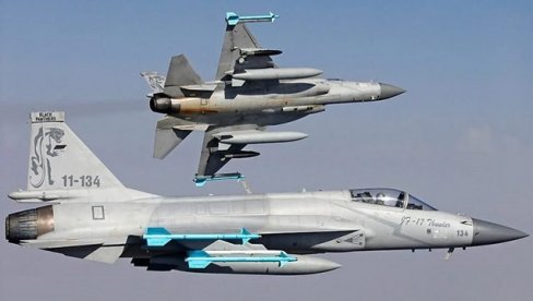 KINESKI LOVAC NA AZERBEJDŽANSKOM NEBU: JF-17 menja ruske mlaznjake u naoružanju (VIDEO)