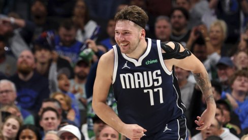 ZVEZDA MU JE SVE: Luka Dončić ušao u NBA finale zapada, pa bio uz crveno-bele u ABA finalu! (FOTO)