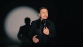 DŽANAM, SVE JE TVOJE: Dragan Kojić Keba napravio opštu pometnju (FOTO/VIDEO)