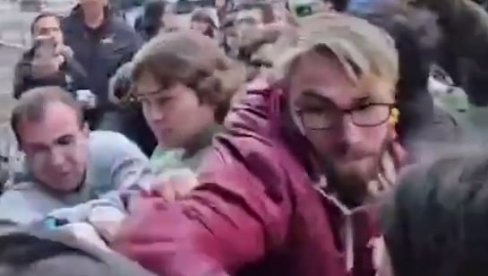 STUDENT KOJI JE UHAPŠEN TOKOM PROTESTA PUŠTEN NA SLOBODU: Sve je bilo kako treba, u pritvoru sam proveo 22 sata (VIDEO)