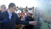 VUČIĆ SUTRA OBILAZI RADOVE: Predesnik u poseti radnicima na Iriškom vencu