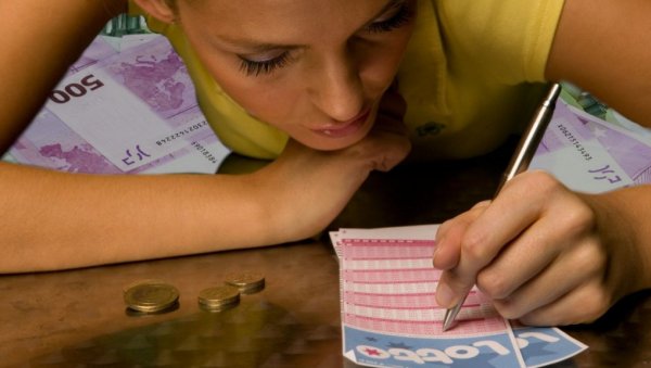 ХИТНА ПОТРАГА У БРИТАНИЈИ - ДОБИТНИКА ЛУТРИЈЕ НЕМА НИГДЕ: Рок за исплату истиче за четири дана