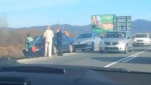 LANČANI SUDAR KOD POŽEGE: Stvaraju se velike saobraćajne gužve, uviđaj u toku (VIDEO)