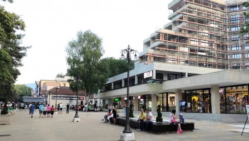 PAUZA ZA VREME LETNJE SEZONE:Ograničenja za grube građevinske radove u centru Vrnjačke Banje (FOTO)