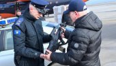 KURTI NAORUŽAO SVOJE POLICAJCE DO ZUBA: Lažni ministar Svečlja naročito zahvalan Hrvatskoj