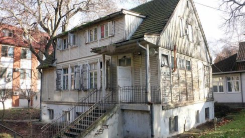 БЕЗМАЛО ВЕК ХАРИЈА ПОТЕРА: И данас одолева стара смедеревска болница БЕЗМАЛО ВЕК ХАРИЈА ПОТЕРА: И данас одолева стара смедеревска болница