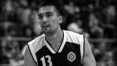 I NAJVEĆI BORCI NEKAD ODLAZE... Ovako se KK Partizan oprostio od svoje i legende srpske košarke, Dejana Milojevića