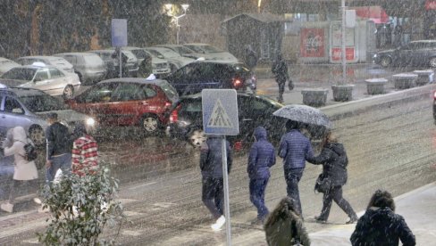 ЕВО КАДА НАС ОЧЕКУЈУ СНЕГ И КИША: Ови делови Србије први на удару