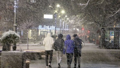 ЗИМА СВЕ БЛИЖА СРБИЈИ Овај дан донеће јаче погоршање, падавине и ветар - забелеће се и у нижим пределима