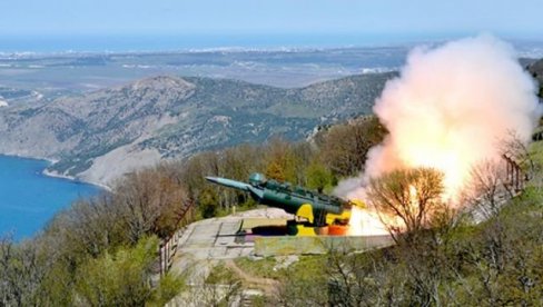 ИДФ: Ракета Хута распала се у ваздуху, на неколико локација у Израелу пали фрагменти