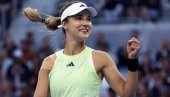 ŠOK U DOHI: Kvalifikantkinja iz Rusije izbacila prvu teniserku planete