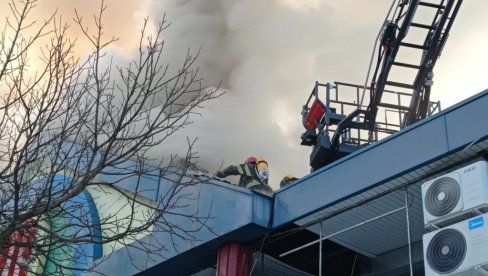 TEMPERATURA JE TOLIKO VISOKA, TEŠKO JE PROGNOZIRATI DALJE... Oglasio se načelnik za vanredne situacije o drami u Bloku 70 (FOTO/VIDEO)