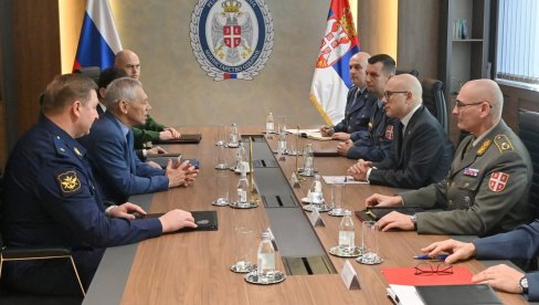 VUČEVIĆ NA SASTANKU SA BOCAN-HARČENKOM: Razgovarali o aktuelnoj situaciji na KiM i o saradnji u oblasti odbrane VUČEVIĆ NA SASTANKU SA BOCAN-HARČENKOM: Razgovarali o aktuelnoj situaciji na KiM i o saradnji u oblasti odbrane