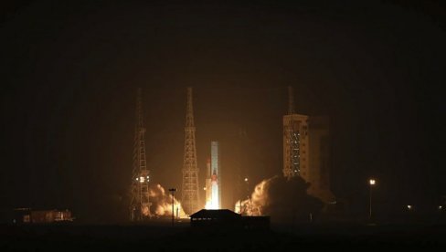 IRAN PRVI PUT UPOTREBIO FENIKS: Istovremeno lansirao tri satelita (FOTO)