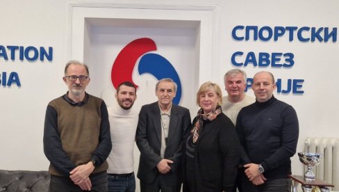 ДВЕ СЈАЈНЕ АКЦИЈЕ: Спортски савез Србије помаже старијим грађанима и подржава Крос РТС