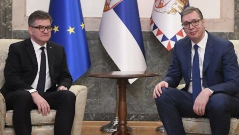 VUČIĆ SUTRA SA LAJČAKOM: Sastanak predsednika Srbije i specijalnim predstavnikom EU za dijalog Beograda i Prištine