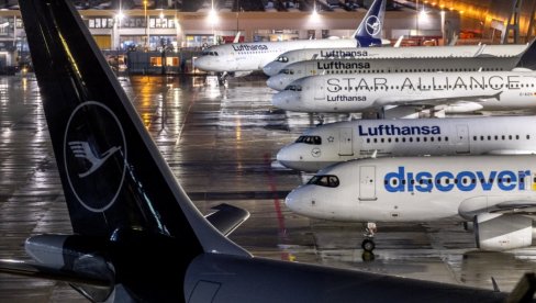 POTPUNI HAOS U NEMAČKOJ: Štrajk obezbeđenja na aerodromima - otkazano i odloženo oko 1.100 letova (FOTO)