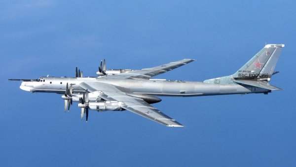 КИЈЕВ УХВАЋЕН НА „СПАВАЊУ“! Два руска бомбардера Ту-95М са 8 ракета Х-101 по први пут изненадили украјинску ПВО (ВИДЕО)