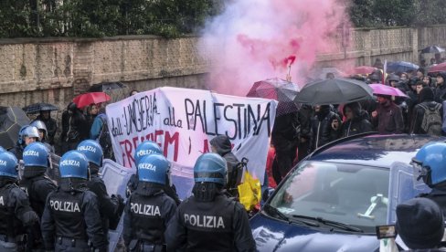 ČETVRTI DAN PROTESTA U ITALIJI: Nakon što je Izrael zaustavio flotilu sa humanitarnom pomoći za Palestince u Gazi ČETVRTI DAN PROTESTA U ITALIJI: Nakon što je Izrael zaustavio flotilu sa humanitarnom pomoći za Palestince u Gazi