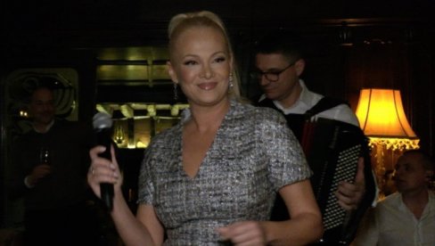 VRLO EMOTIVNO: Ilda Šaulić jedva čeka dan kada će objaviti prvu od muzičkih obrada Šabanovih hitova (FOTO/VIDEO) VRLO EMOTIVNO: Ilda Šaulić jedva čeka dan kada će objaviti prvu od muzičkih obrada Šabanovih hitova (FOTO/VIDEO)